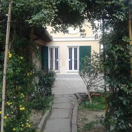 Monteggia Apartment *